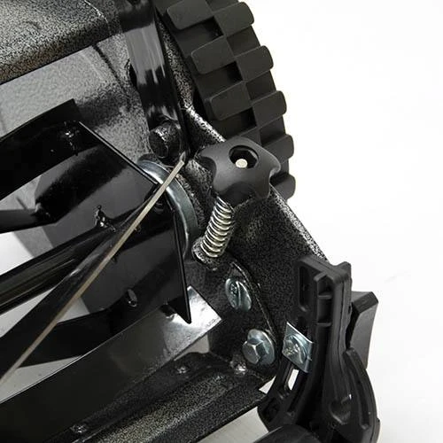 The Handy 12 Inch Cylinder Lawn Mower 4 The Handy 12 Inch Cylinder Lawn Mower - Image 4