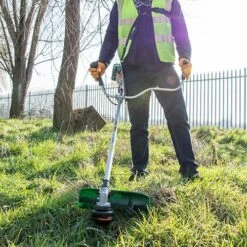 Webb BC33 33cc 2 Stroke Petrol Brushcutter -Yougarden Online Store 180256 4