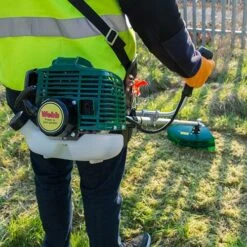 Webb BC33 33cc 2 Stroke Petrol Brushcutter -Yougarden Online Store 180256 6