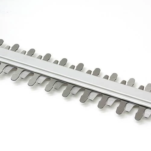 Webb 20v 2Ah Cordless Hedge Trimmer 7 Webb 20v 2Ah Cordless Hedge Trimmer - Image 7