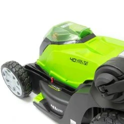 Greenworks 40v 40cm Walk Behind Mower With 2 X 2Ah Batteries And Charger 10 Greenworks 40v 40cm Walk Behind Mower With 2 X 2Ah Batteries And Charger -Yougarden Online Store 180287 2