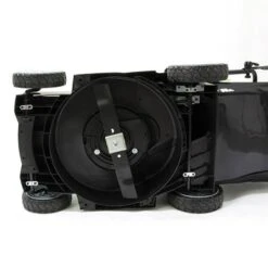 Greenworks 40v 40cm Walk Behind Mower With 2 X 2Ah Batteries And Charger 11 Greenworks 40v 40cm Walk Behind Mower With 2 X 2Ah Batteries And Charger -Yougarden Online Store 180287 3