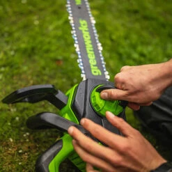 Cordless Brushless Chainsaw With 2Ah Battery & Charger -Yougarden Online Store 180365 2