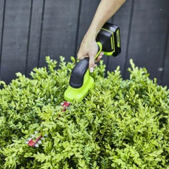 24v Grass Shrub/Shear Including Battery & Charger 8 24v Grass Shrub/Shear Including Battery & Charger -Yougarden Online Store 180390 3